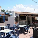 Campsite Confortable Avec Terrasse - 5 Pers. - Api-1-52-2138 *