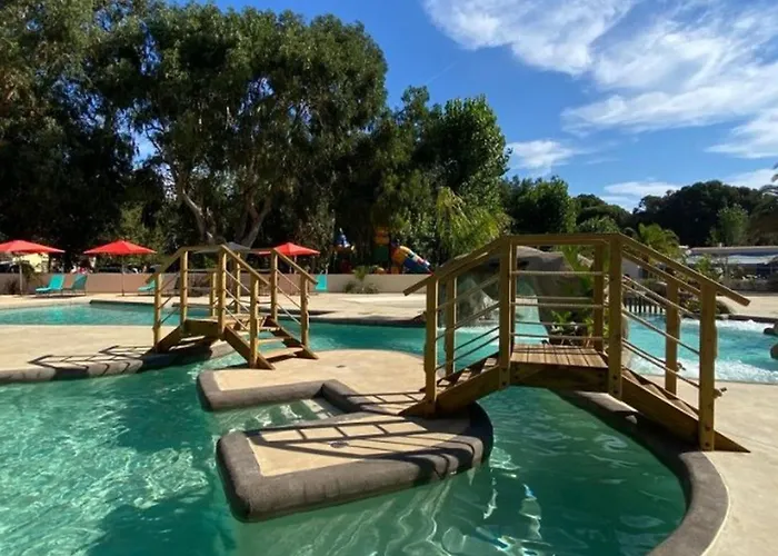 Confortable Avec Terrasse - 5 Pers. - Api-1-52-2138 אתר קמפינג *